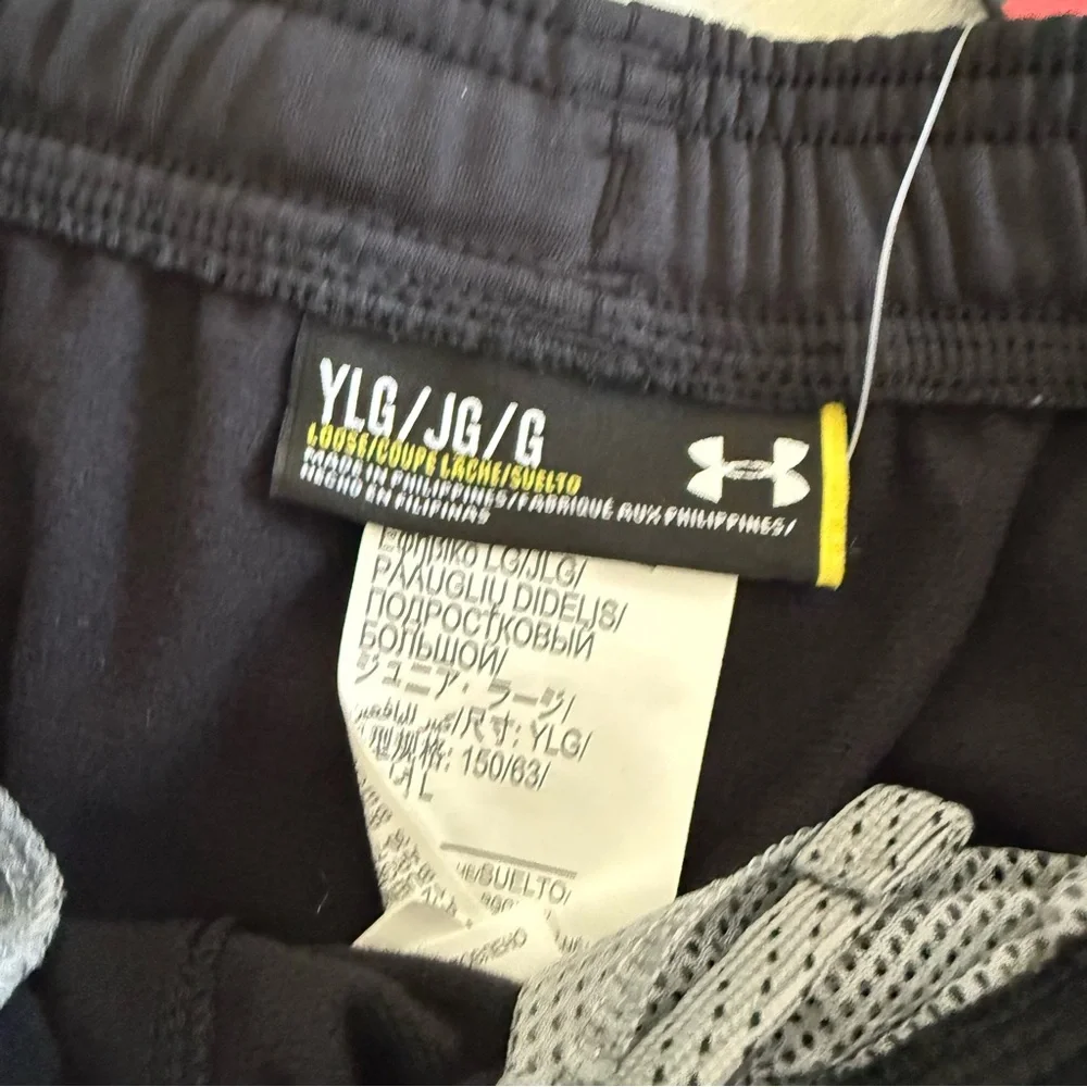 Under Armour Boys Sweatpants Black Gray Large NWT